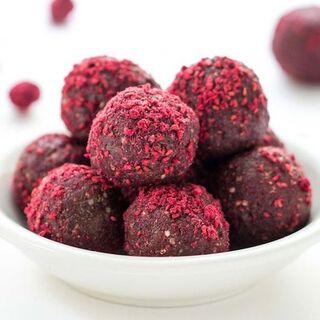 She Universe Raspberry Goodness Balls 1pc